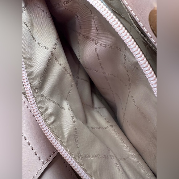 MICHAEL KORS SATCHEL BAG - Picture 8 of 8